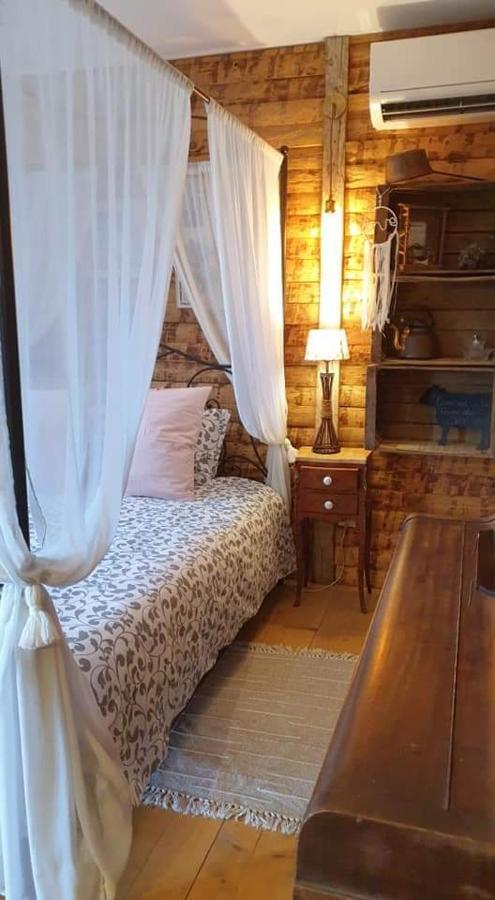 Chambre D'Hotes Le Petit Ranch Los Masos Exterior foto